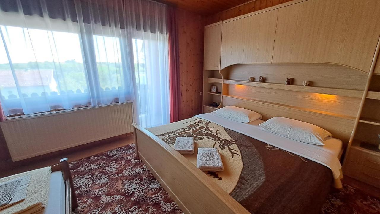 Hotel Family Puskaric Slunj Exterior foto