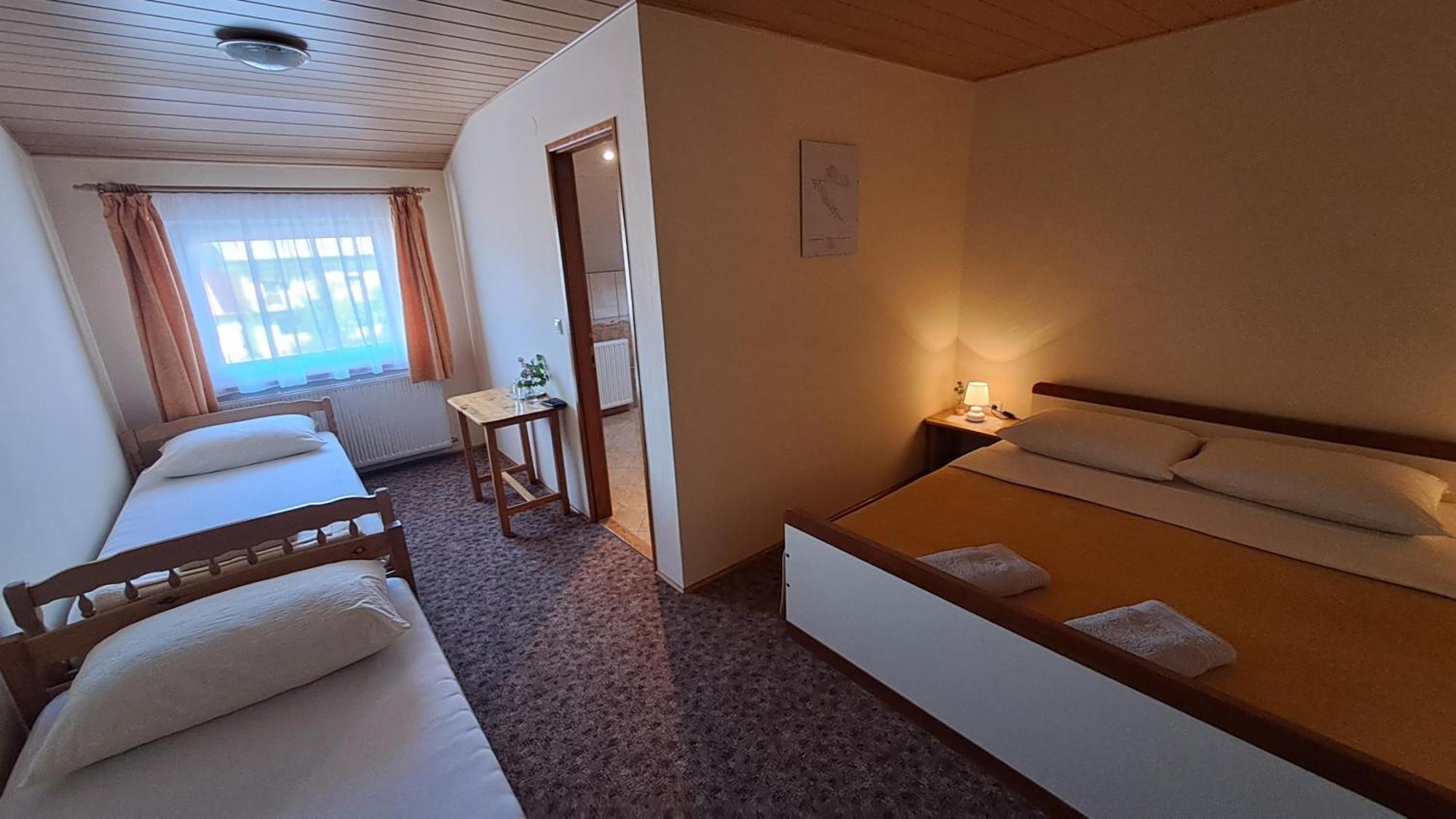 Hotel Family Puskaric Slunj Exterior foto