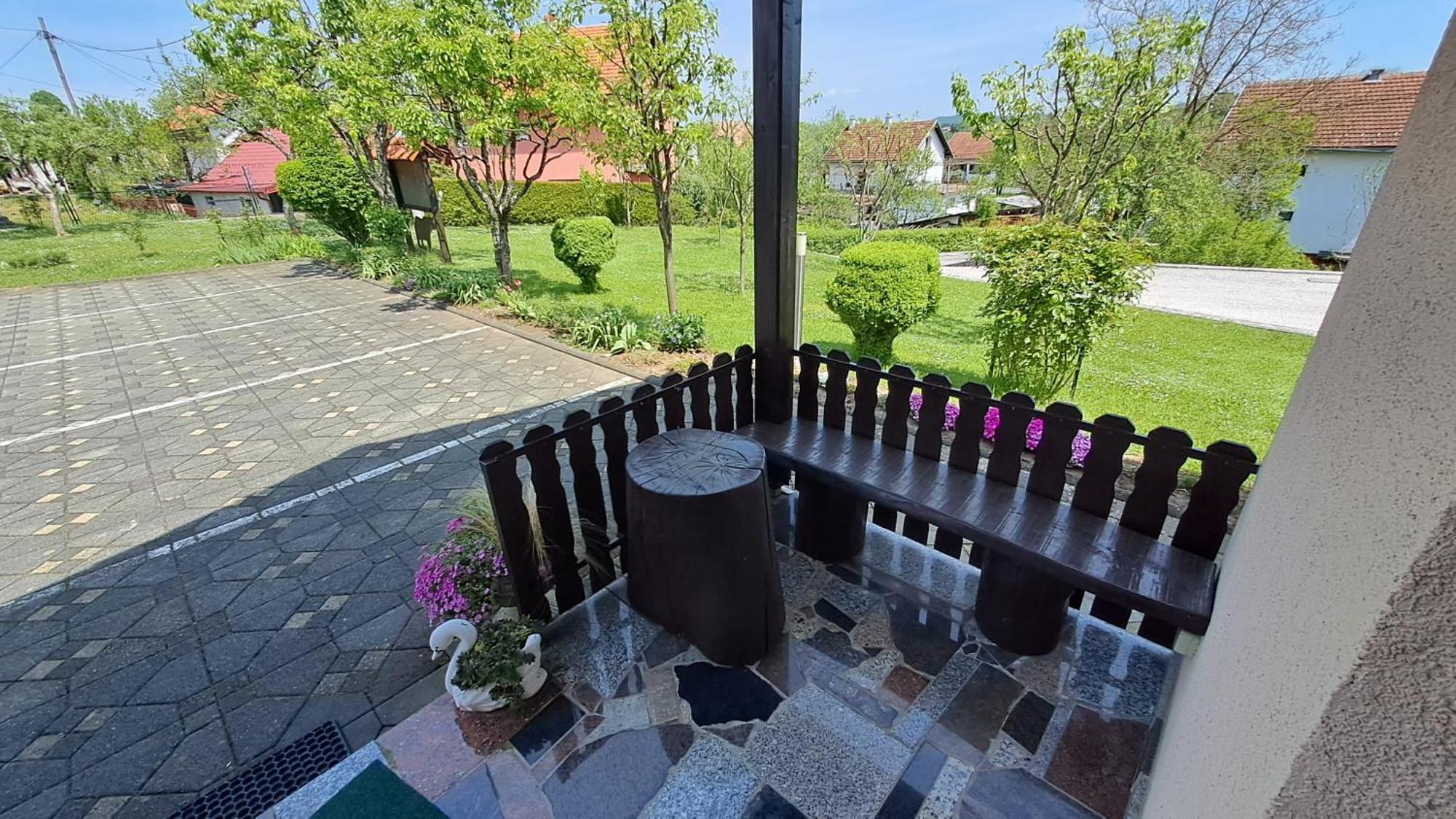 Hotel Family Puskaric Slunj Exterior foto